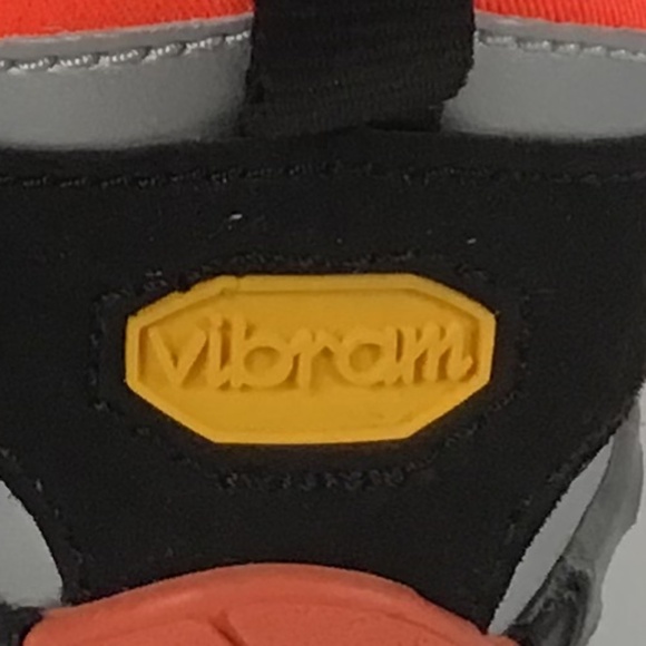 Vibram Black and Red Five Fingers - Picture 11 of 12